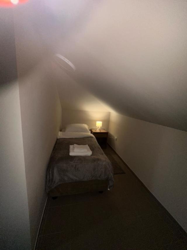 Jp Motel Mali Pariz Бор Экстерьер фото